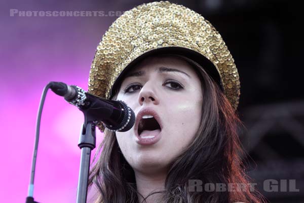 GABRIELLA CILMI - 2009-07-04 - CERGY - Base de Loisirs - 